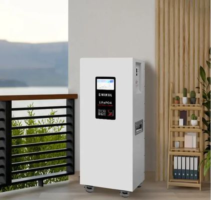 51.2V Bateria de lítio Instalada na parede Bateria de armazenamento de energia doméstica Vertical Wheeled 300AH 15.36KWH